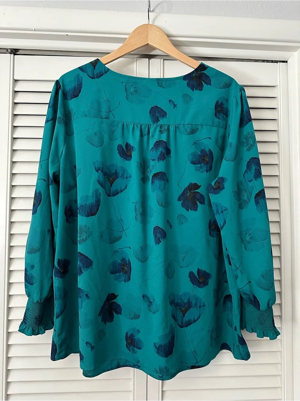Ava & Viv Teal Floral V-Neck Tassel Blouse